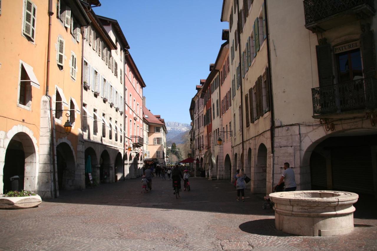 Nid Douillet Bed & Breakfast Annecy Exterior photo