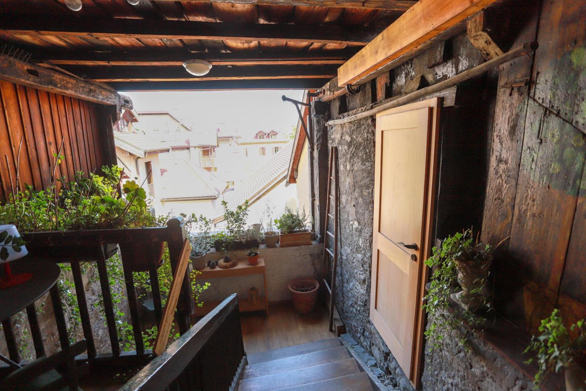 Nid Douillet Bed & Breakfast Annecy Exterior photo